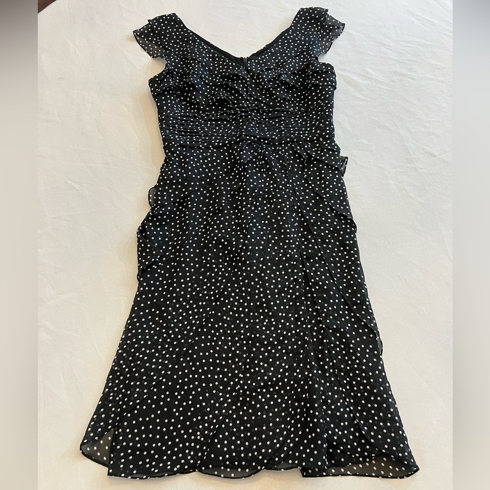 ADRIANNA PAPELL Ruffle Top Sleeveless Polla Dot Dress, Size 8.